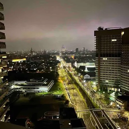 Apartment Mit Kolner Dom Blick Cologne